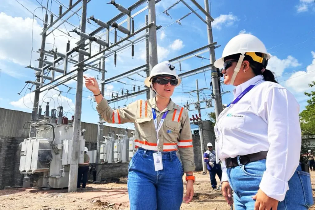 AES fortalece la red eléctrica en el oriente del país con nueva subestación en La Unión