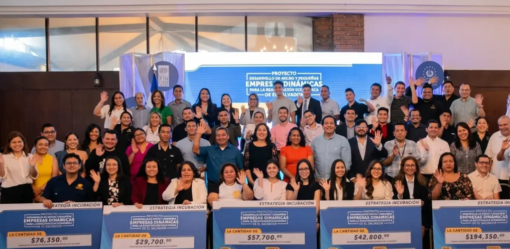 Mypes fortalecen oportunidades de negocio en rueda comercial impulsada por Conamype y Koica