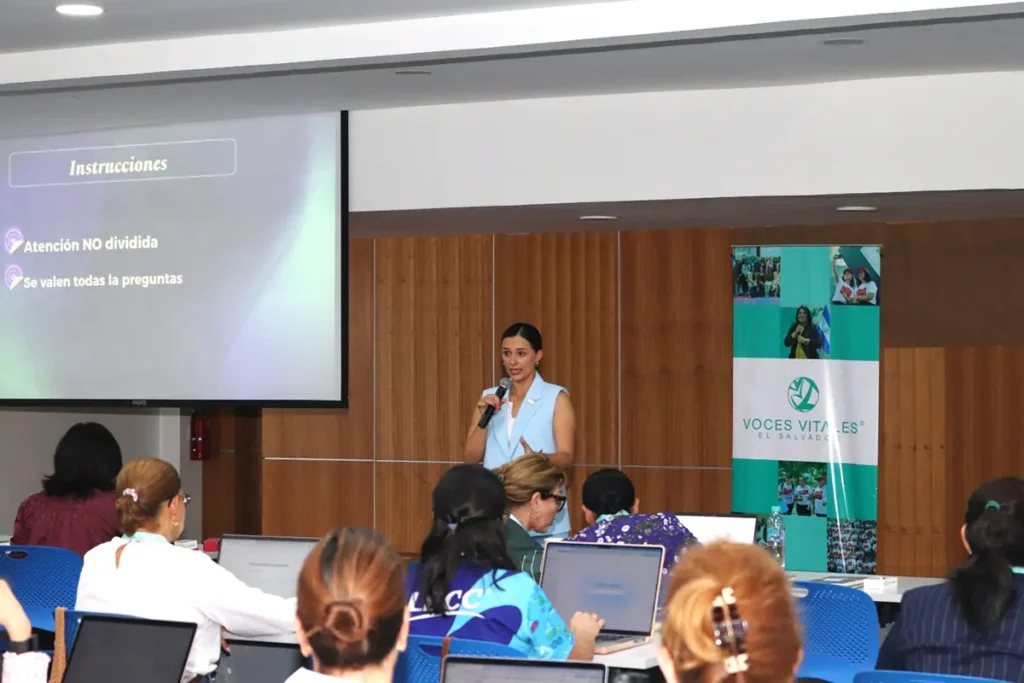 Voces Vitales impulsa programa de educación financiera para fortalecer el liderazgo económico de las mujeres
