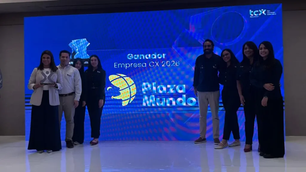 Plaza Mundo destaca como líder en experiencia del cliente