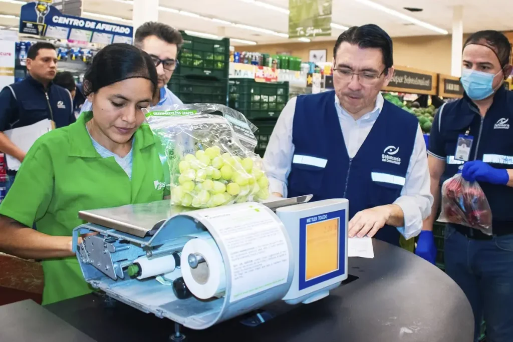 Defensoría del Consumidor realiza controles para evitar alza de la canasta básica